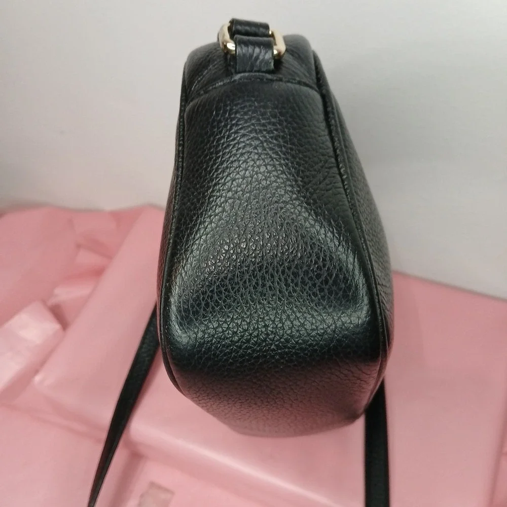 Metrocity Black Pebbled Leather Camera Crossbody Bag ~ Soft Quality Leather
